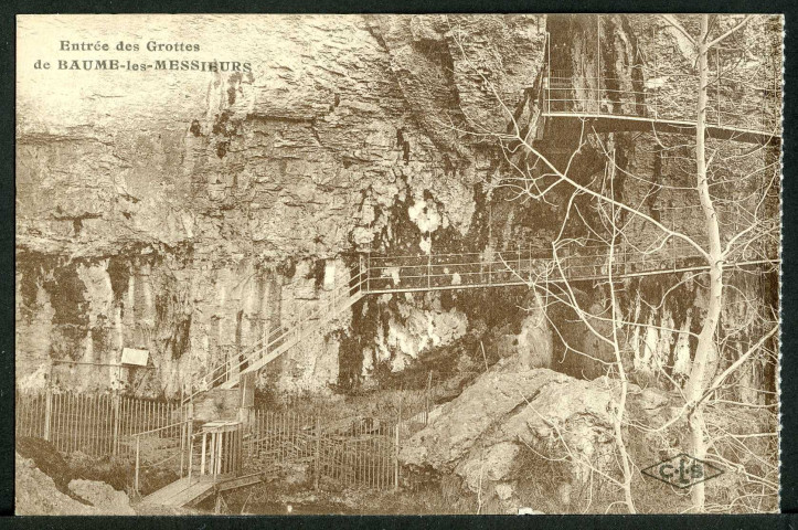 Entrée des grottes de Baume-les-Messieurs