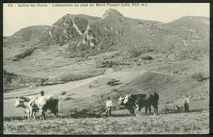 Laboureurs au pied du mont Poupet