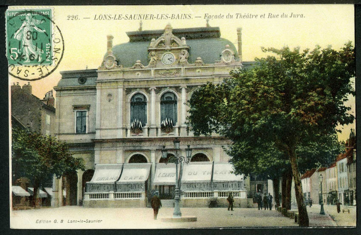 Le théâtre