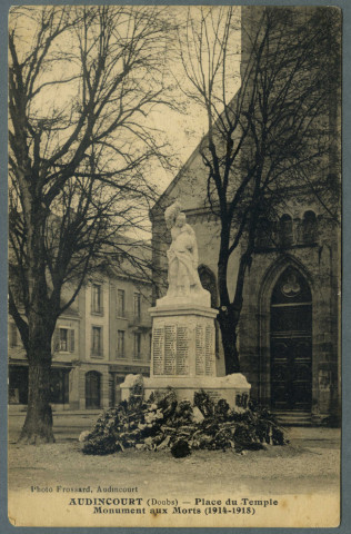 Place du Temple, monument aux morts