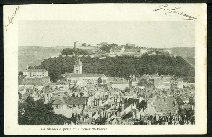 La citadelle vue du clocher de Saint-Pierre