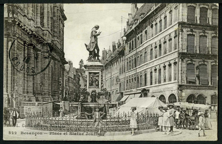 Vue de la statue du marquis de Jouffroy