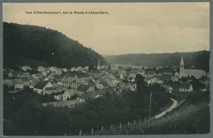 Vue d'Hérimoncourt, sur la route d'Abbévillers