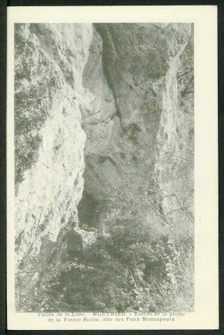 Mouthier. Entrée de la grotte de la Vieille Roche, dite des Faux Monnayeurs