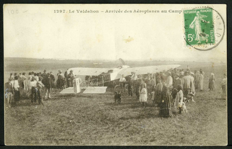 Arrivée des aéroplanes au camp