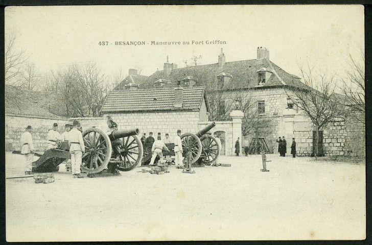 Manoeuvres au fort Griffon