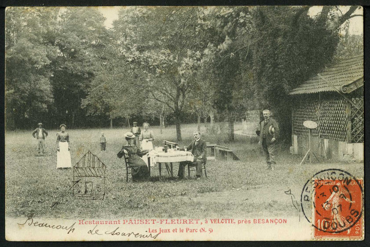 Restaurant Pauset-Fleuret, à Velotte, près Besançon. Les jeux et le parc