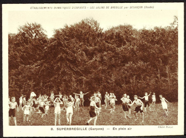 Etablissements climatiques d'enfants, les salins de Bregille par Besançon, Superbregille (garçons), en plein air