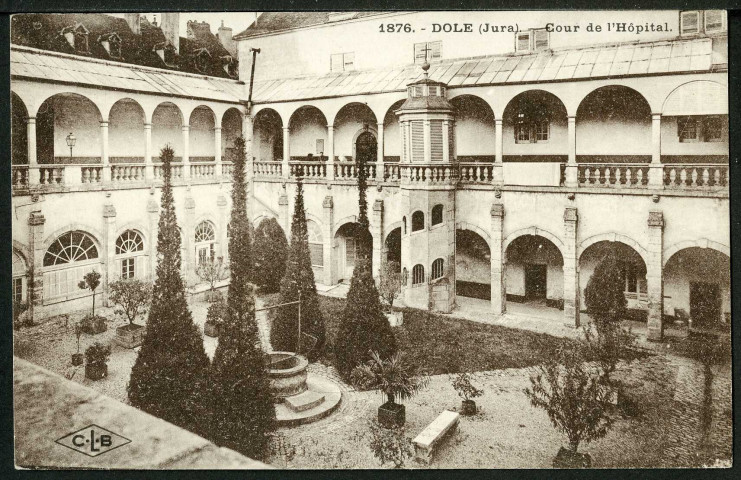 Cour de l'hôpital