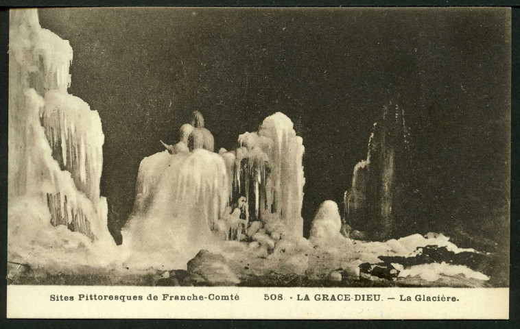 Intérieur de la glacière