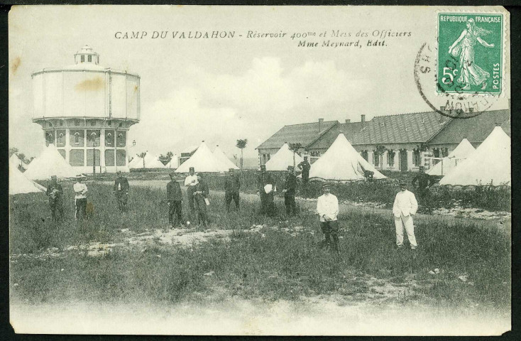 Réservoir et mess des officiers