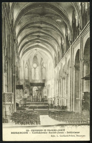 Intérieur de la cathédrale Saint-Jean