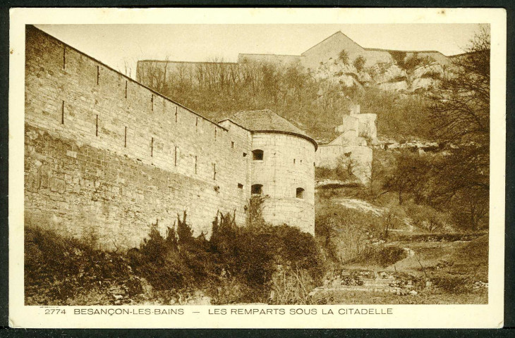 Les remparts à Tarragnoz
