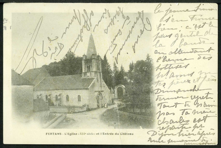 Eglise et entrée du château