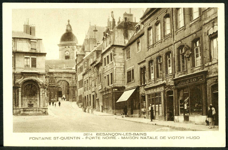 Place Victor Hugo, porte Noire et cathédrale Saint-Jean