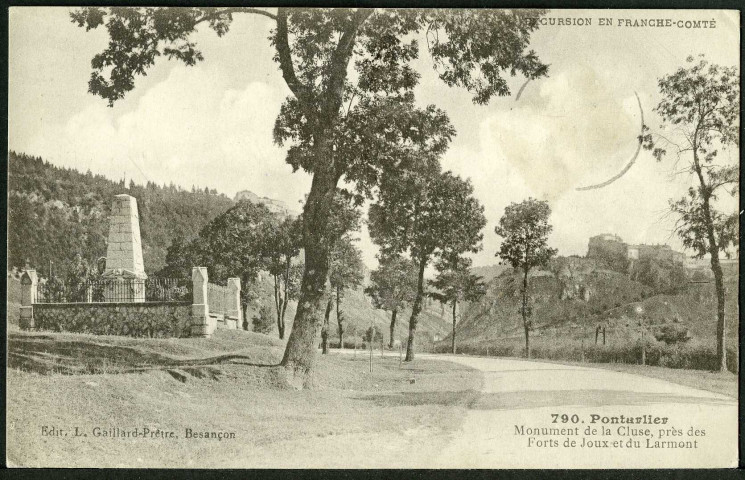 Monument de la cluse près des forts de Joux et du Larmont