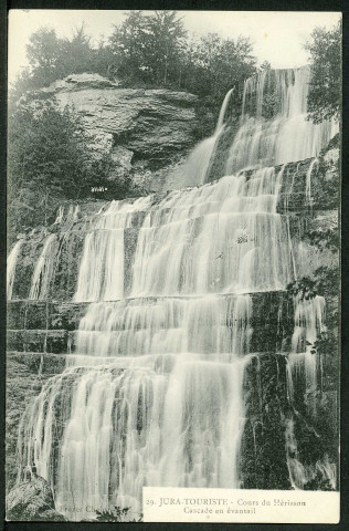 Cascade en éventail