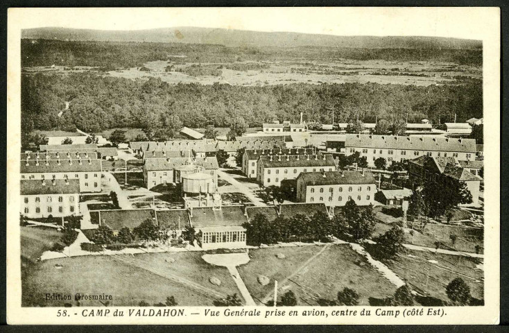 Vue générale du camp, prise d'avion