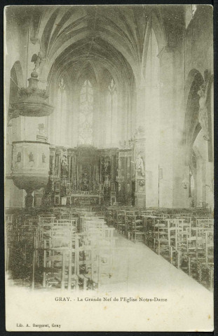 La grande nef de l'église Notre-Dame