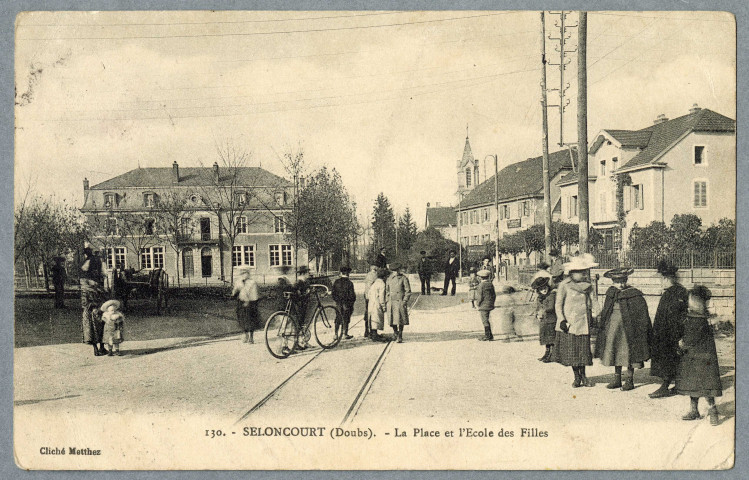 La Place et l'école des filles