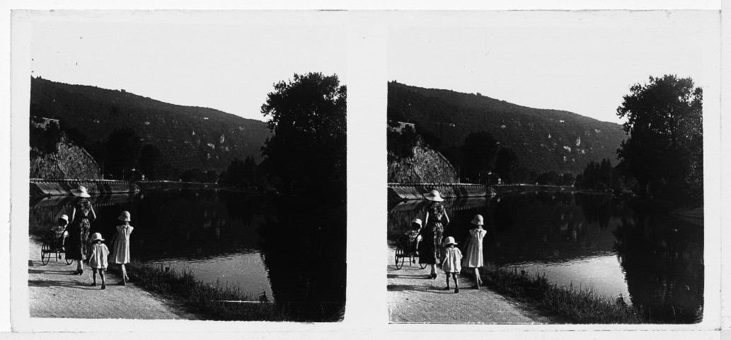 Promenade sur les bords du Doubs à Tarragnoz