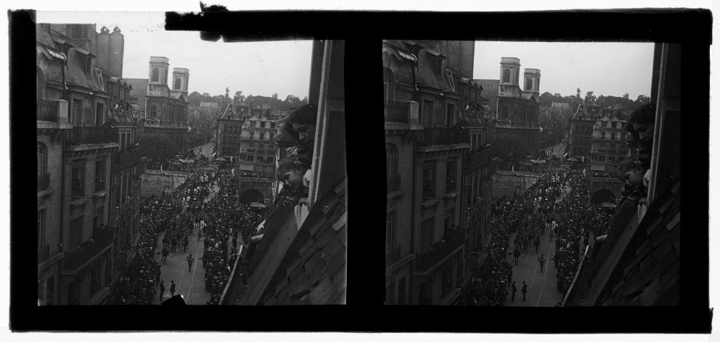 Cavalcade dans la Grande Rue