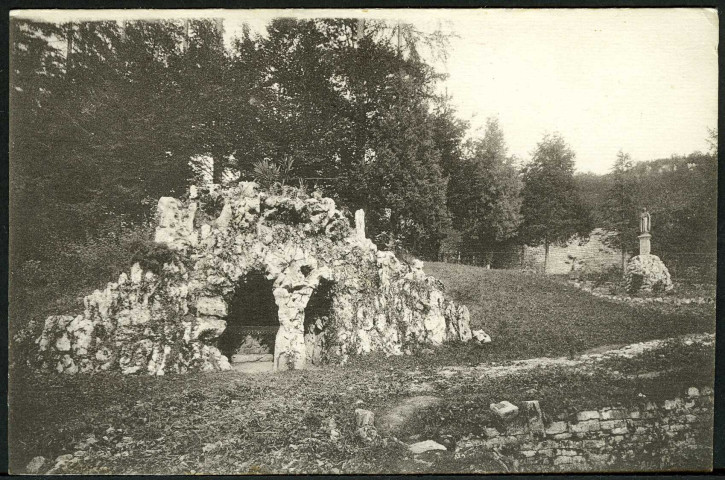 La grotte de Notre-Dame de Lourdes