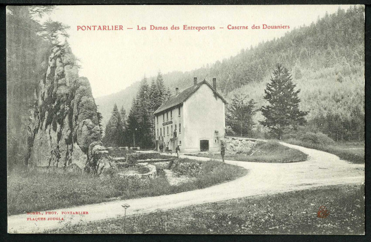 Les casernes des douanes des Entreportes