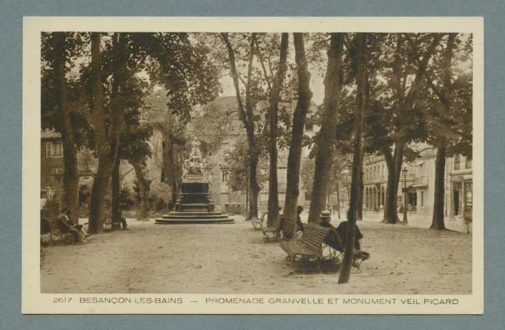 Promenade Granvelle et monument Veil Picard