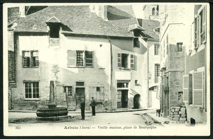 Vieille maison place de Bourgogne