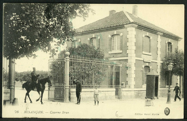 La caserne Brun, entrée