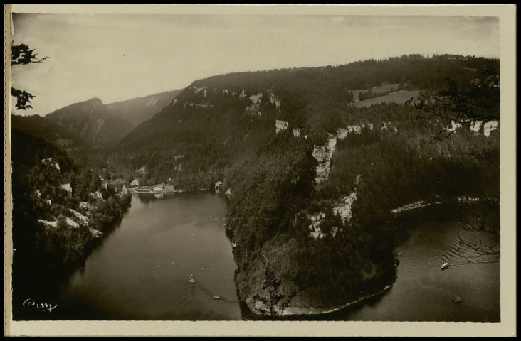 Lac-ou-Villers. Le dernier bassin et le rocher du Sphinx