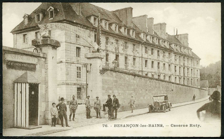 Vue de la caserne Ruty sur la rue Sarrail