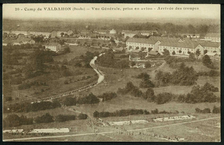 Vue générale du camp, prise d'avion