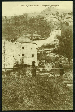Les remparts à Tarragnoz