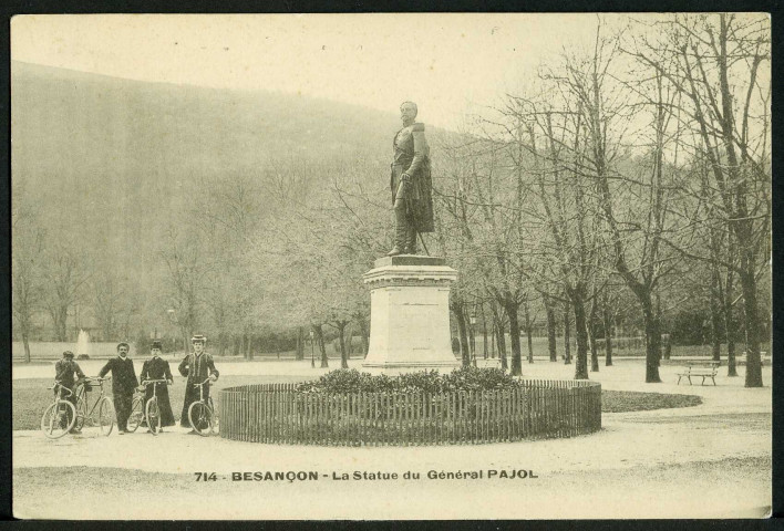 Vue de la statue du général Pajol