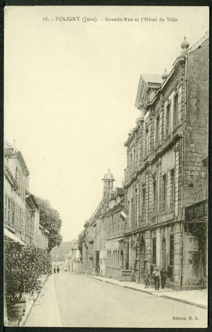Grande Rue et l'hôtel de ville