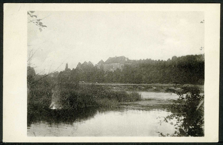 Le château, la rivière