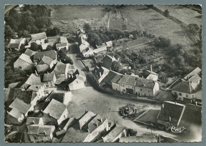 La place et la fontaine