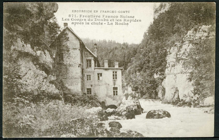 Les gorges du Doubs et les rapides après la chute, la roche
