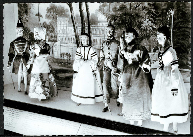Musée comtois, marionnettes de comédies parisiennes de Fanfan Brun