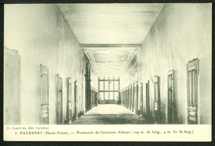 Promenoir de l'ancienne abbaye