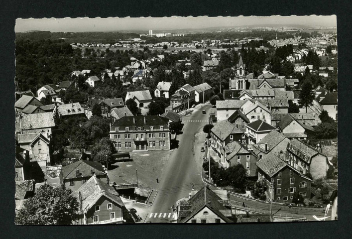 Vue générale de la rue principale