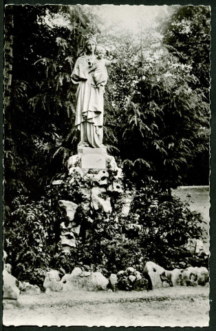 Préventorium de Bregille, la Vierge dans le parc