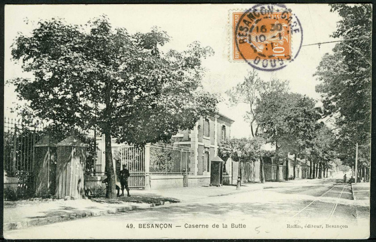 La caserne Brun, entrée