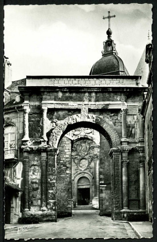 La porte Noire