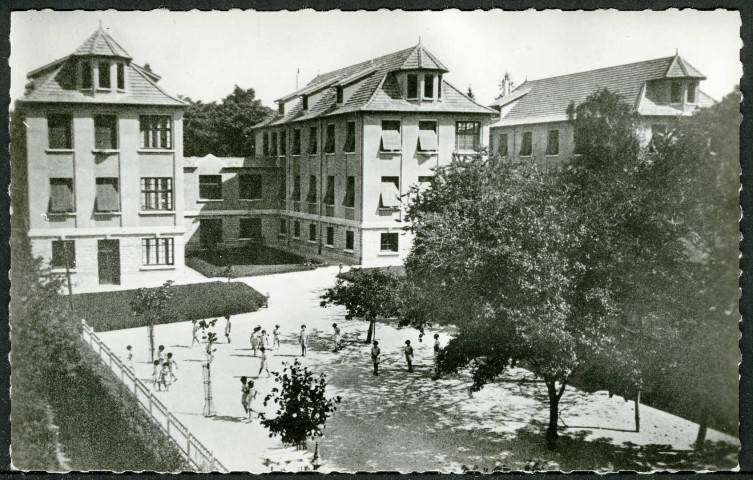 Préventorium de Bregille, les pavillons vus du Lazaret