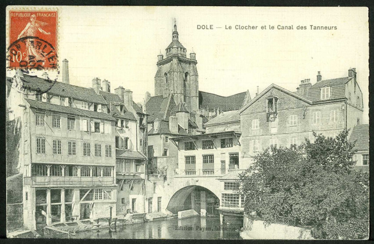 Le clocher et le canal des tanneurs
