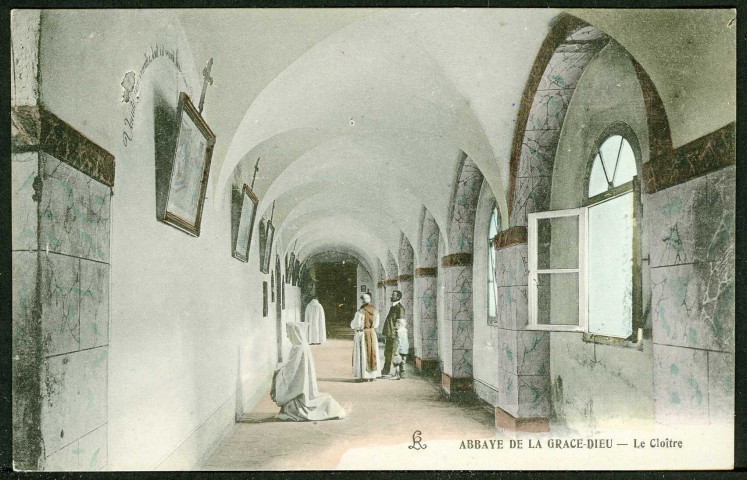 Abbaye de la Grace-Dieu. Le cloître