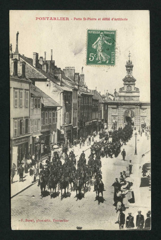 Porte Saint-Pierre et défilé d'artillerie